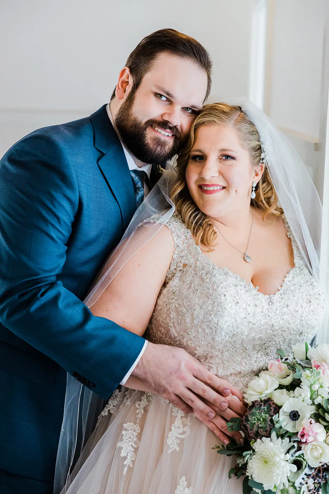 Lauren and Matthew — editorial portrait with bouquet at Grand View Lodge — Tim Larsen Photography, Brainerd Lakes MN
