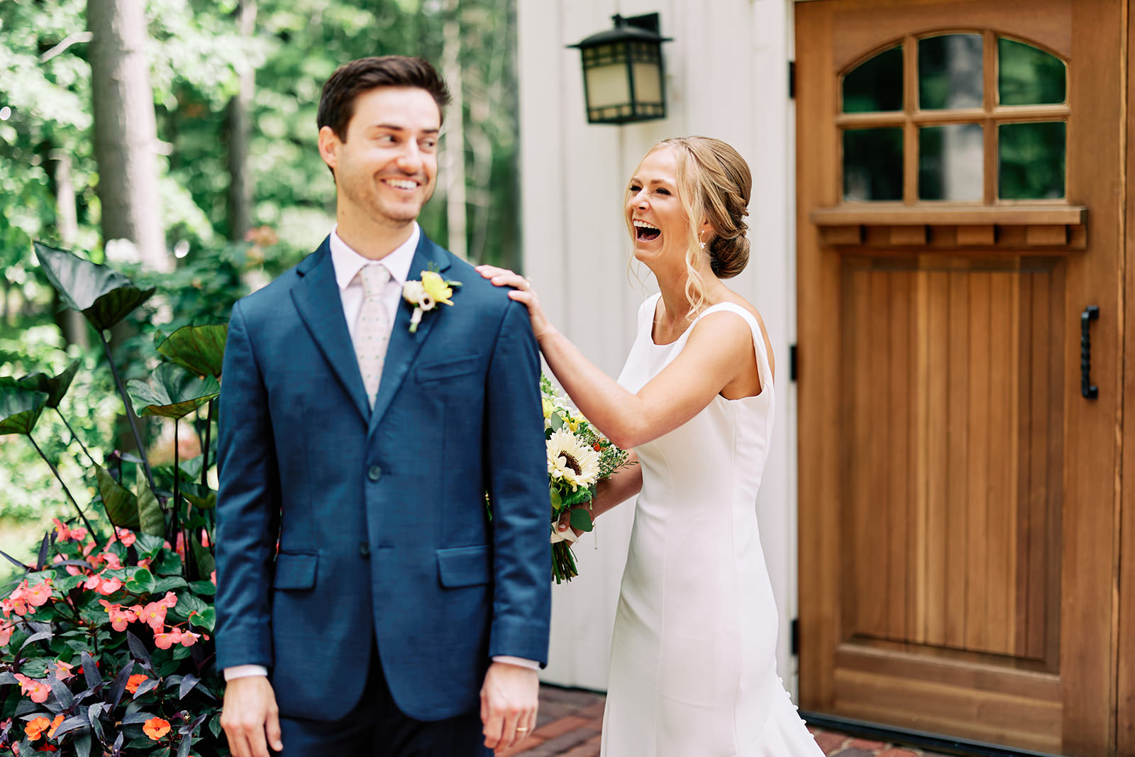 First look reaction — bride tapping groom on the shoulder at Grand View Lodge — Tim Larsen Photography, Brainerd Lakes MN